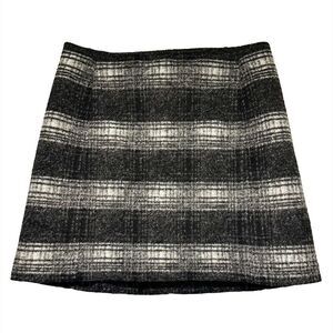 UNIQLO Plaid Wool Blend A-line Skirt - Large -‎ black & white plaid - pockets!